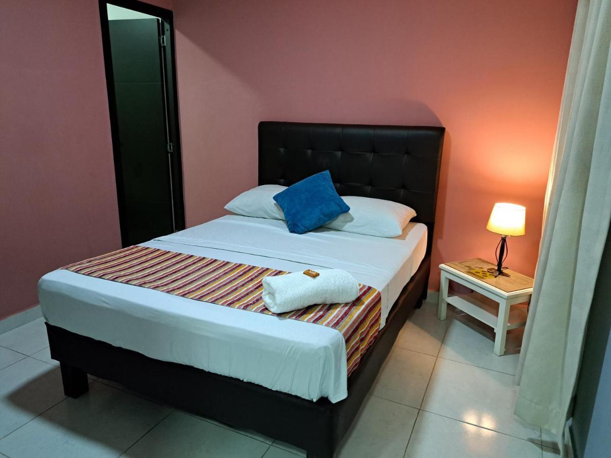 Hotel 9-25 Pereira Exterior photo